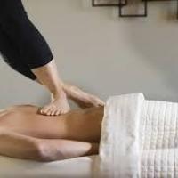 Barefoot massage 